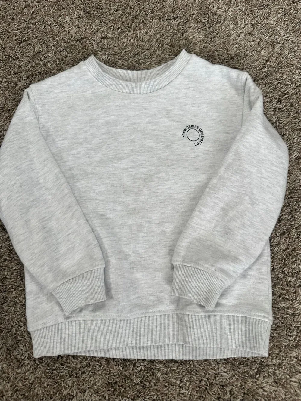zara, nike unisex kids size 5-6 crewneck sweatshirt pullover bundle gray purple